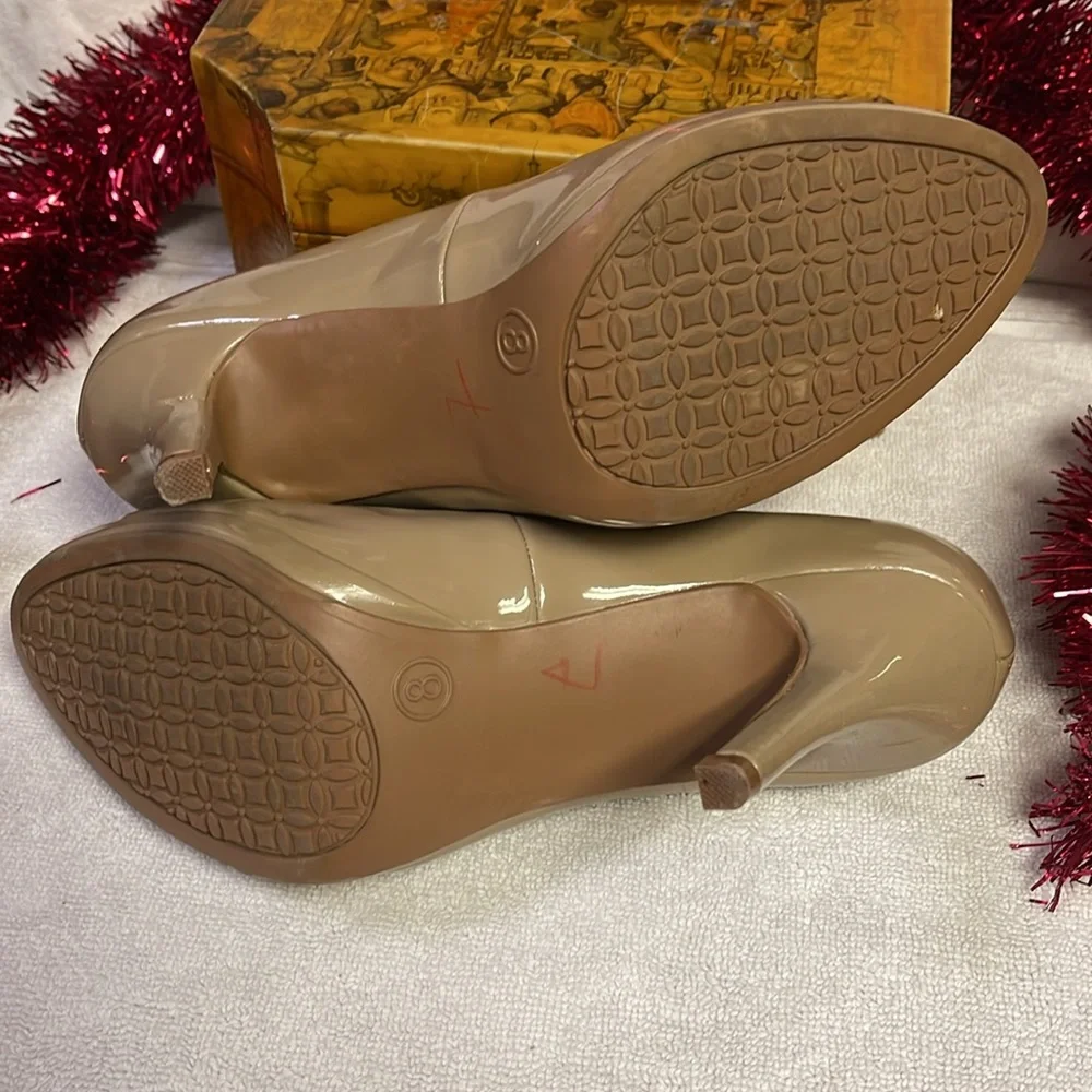 Merona Beige patent leather Stiletto Platforms - Picture 5 of 5